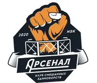 Логотип Клуб смешанных единоборств